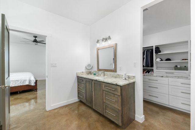 1713 17th Avenue SE, Rio Rancho, NM 87124