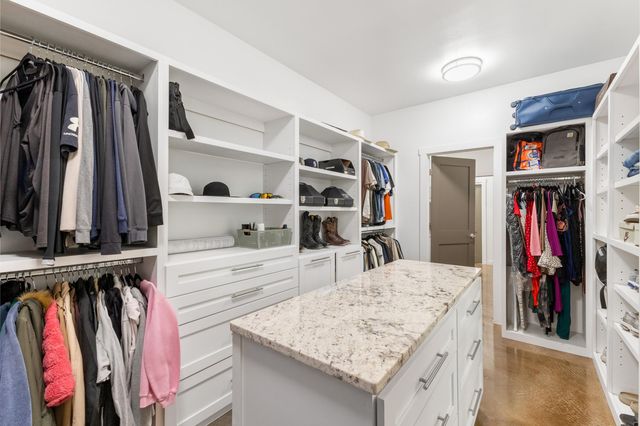 1713 17th Avenue SE, Rio Rancho, NM 87124