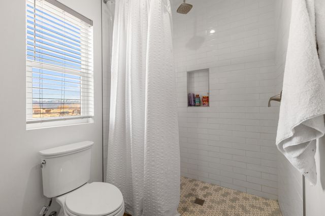 1713 17th Avenue SE, Rio Rancho, NM 87124