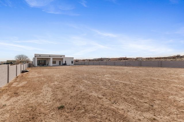 1713 17th Avenue SE, Rio Rancho, NM 87124