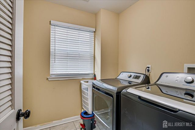 169 Metuchen Avenue, Woodbridge Proper, NJ 07095