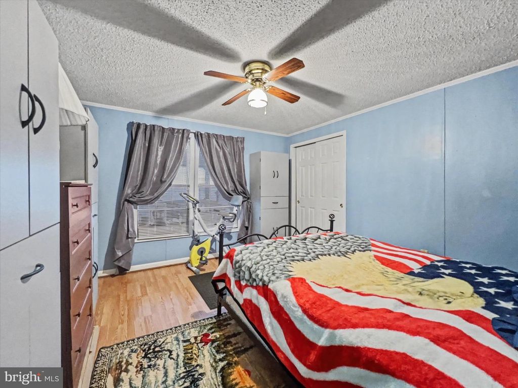 Image 11 of property listing at 20 LEE DR #641, Wilmington, DE 19808