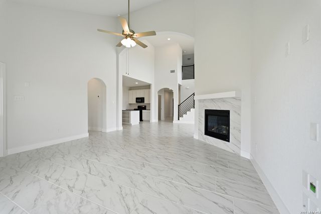 17414 Yellow Pine Dr, Elmendorf, TX 78112