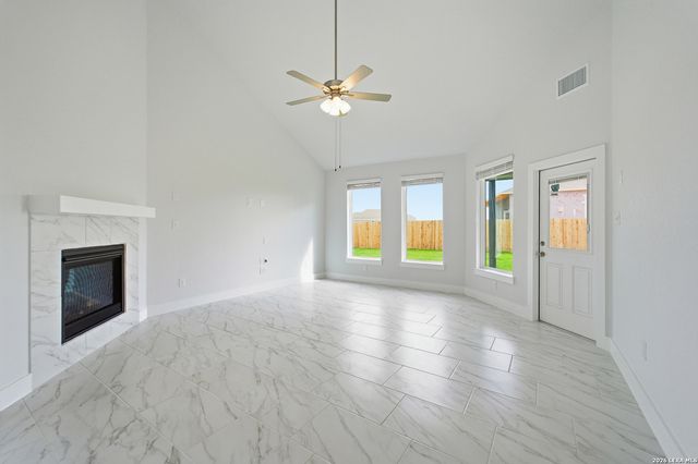 17414 Yellow Pine Dr, Elmendorf, TX 78112