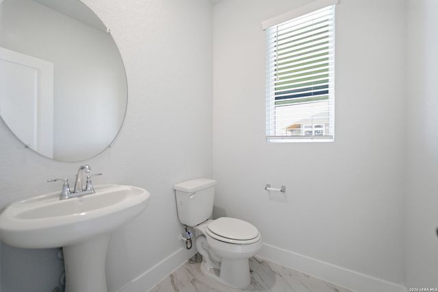 17414 Yellow Pine Dr, Elmendorf, TX 78112