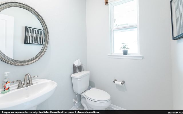 17414 Yellow Pine Dr, Elmendorf, TX 78112