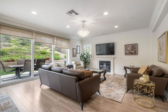 926 Hydra Court, San Marcos, CA 92069