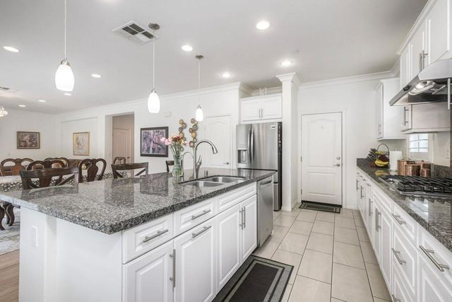 926 Hydra Court, San Marcos, CA 92069