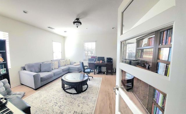 926 Hydra Court, San Marcos, CA 92069