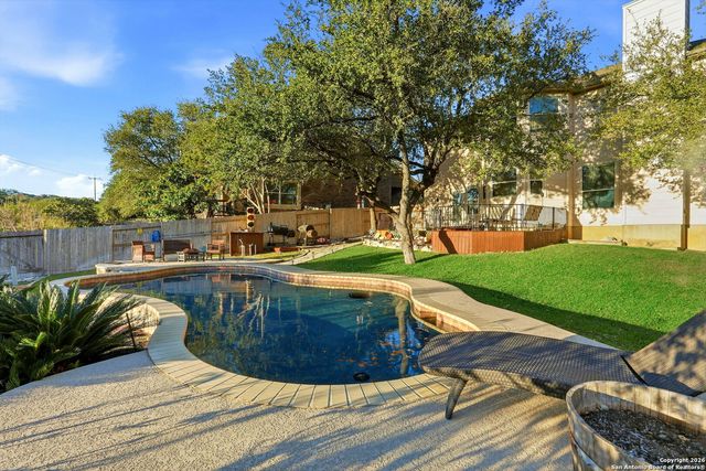 23 Roan Hts, San Antonio, TX 78259