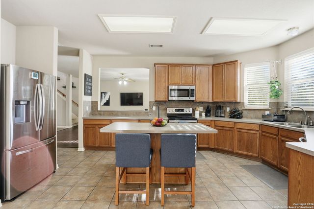 23 Roan Hts, San Antonio, TX 78259