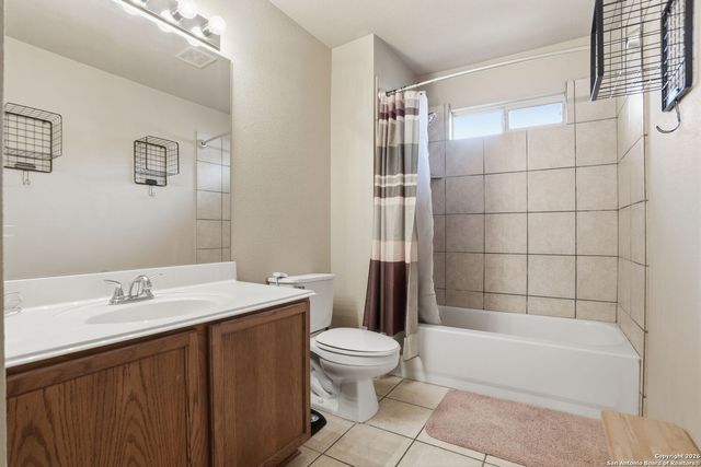 23 Roan Hts, San Antonio, TX 78259