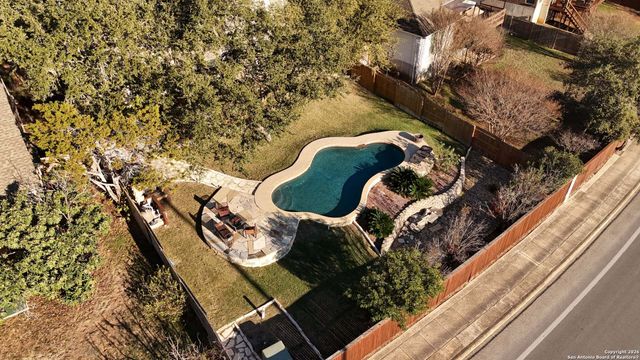 23 Roan Hts, San Antonio, TX 78259