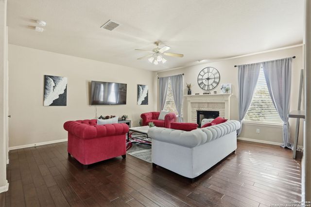 23 Roan Hts, San Antonio, TX 78259