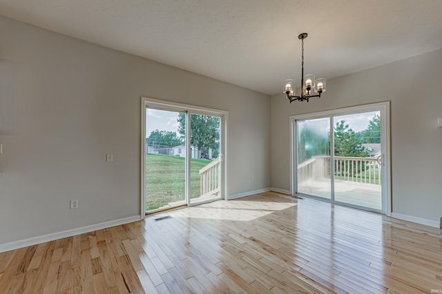 7788 Lincoln Avenue, Newburgh, IN 47630