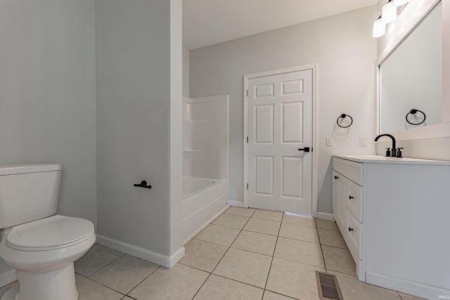 7788 Lincoln Avenue, Newburgh, IN 47630