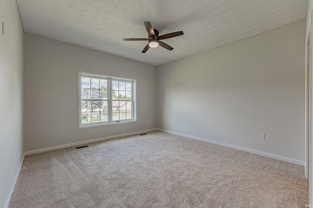 7788 Lincoln Avenue, Newburgh, IN 47630