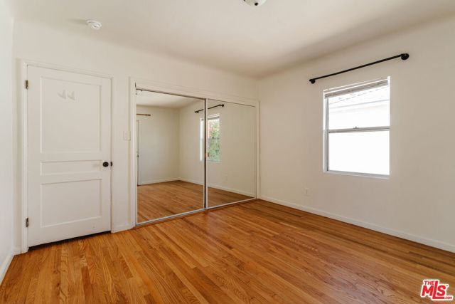 5073 W 21st Street, Los Angeles, CA 90016