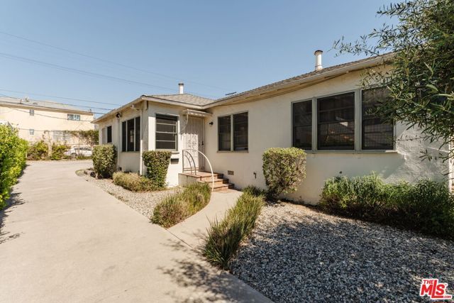 5073 W 21st Street, Los Angeles, CA 90016