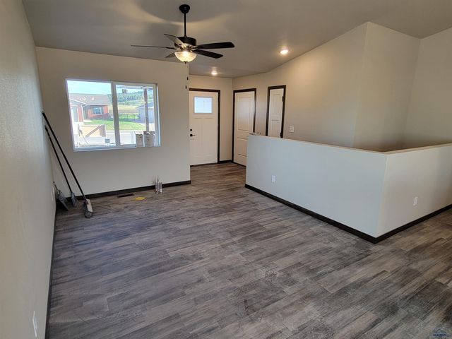 5213 ELMSTEAD ST, Rapid City, SD 57701