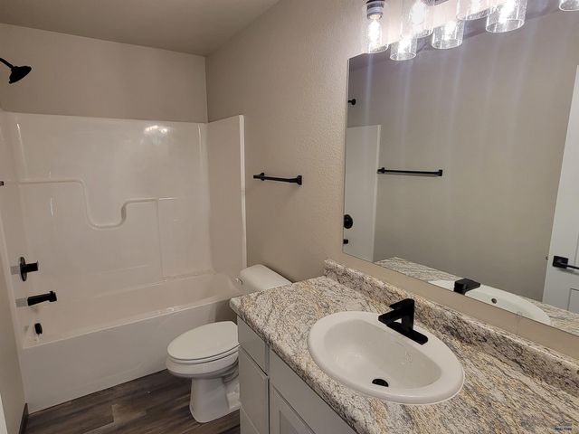 5213 ELMSTEAD ST, Rapid City, SD 57701