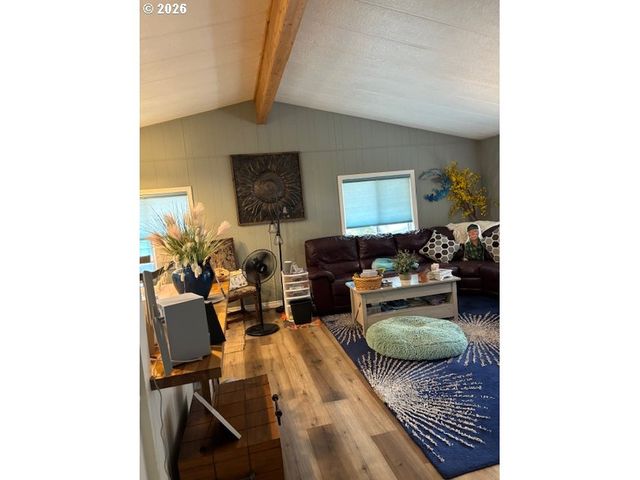 98825 Pleasant Hill Dr 26, Brookings, OR 97415