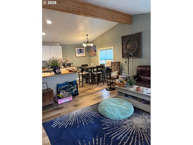 98825 Pleasant Hill Dr 26, Brookings, OR 97415