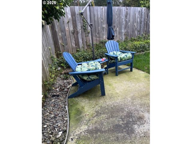 98825 Pleasant Hill Dr 26, Brookings, OR 97415