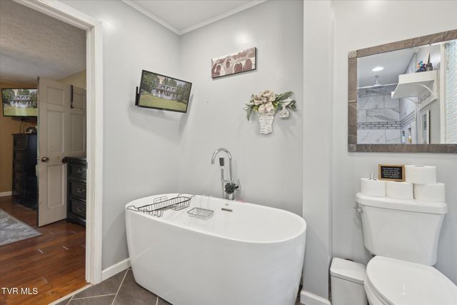 4879 Back Valley Road, Big Stone Gap, VA 24219