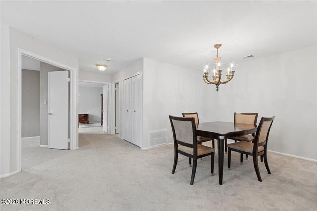 437 Hampton Court 12-1, Manalapan, NJ 07726