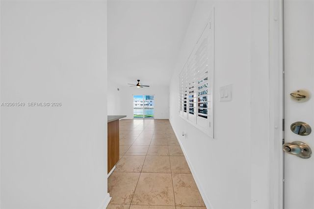 6905 Bay Drive 16, Miami Beach, FL 33141