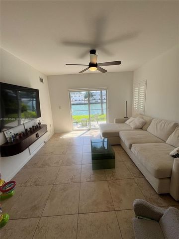 6905 Bay Drive 16, Miami Beach, FL 33141