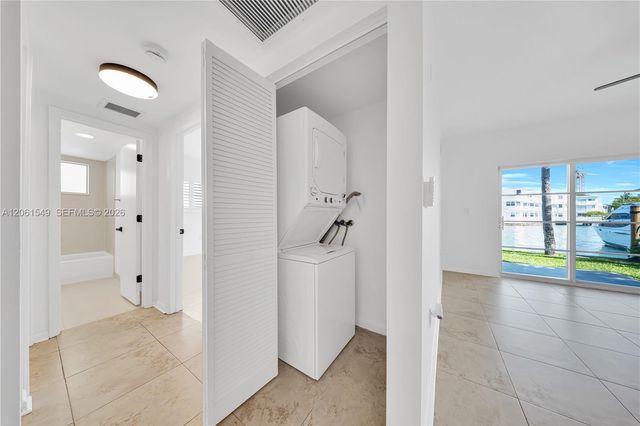 6905 Bay Drive 16, Miami Beach, FL 33141