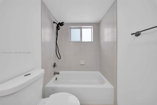 6905 Bay Drive 16, Miami Beach, FL 33141