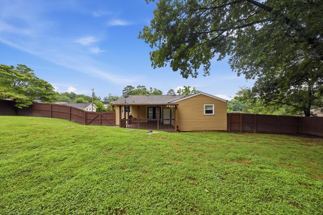 3803 Altamira Drive, Chattanooga, TN 37412