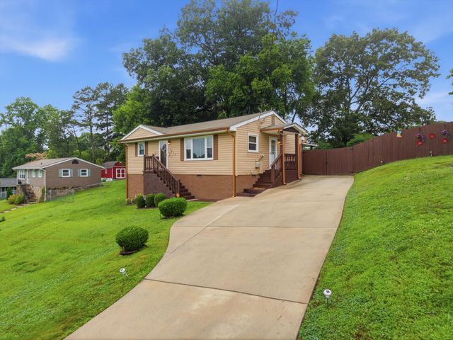 3803 Altamira Drive, Chattanooga, TN 37412