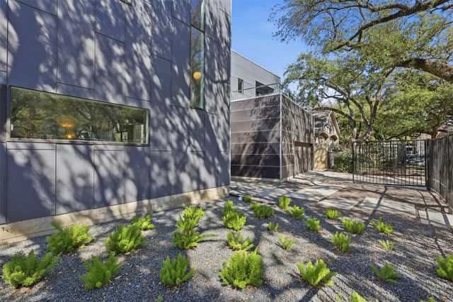 2412 Helena Street, Houston, TX 77006