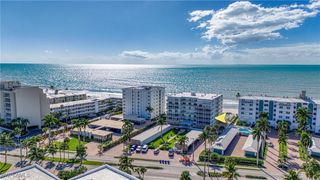 1977 Gulf Shore BLVD N 306, Naples, FL 34102