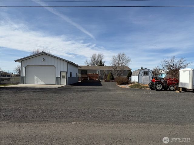 165 NE Dungan Street, Creston, WA 99117