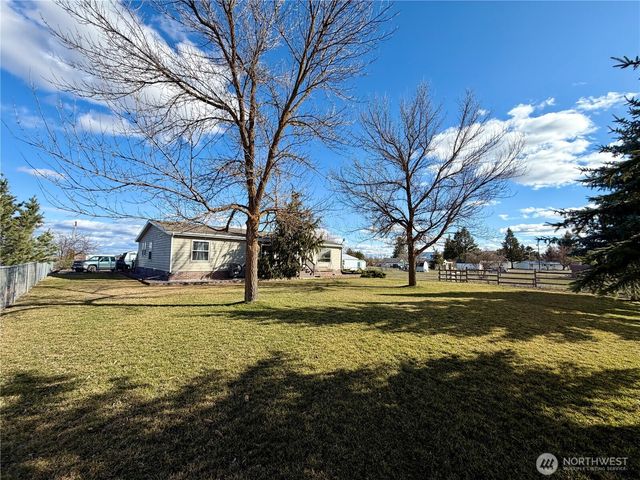 165 NE Dungan Street, Creston, WA 99117