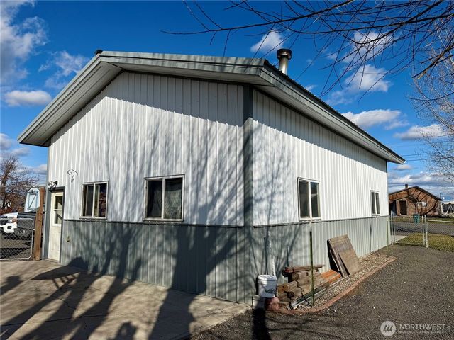 165 NE Dungan Street, Creston, WA 99117