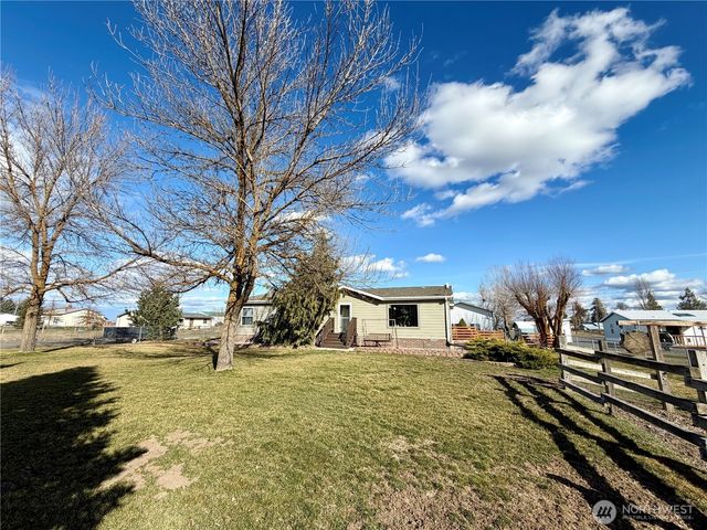 165 NE Dungan Street, Creston, WA 99117