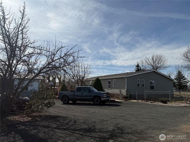 165 NE Dungan Street, Creston, WA 99117