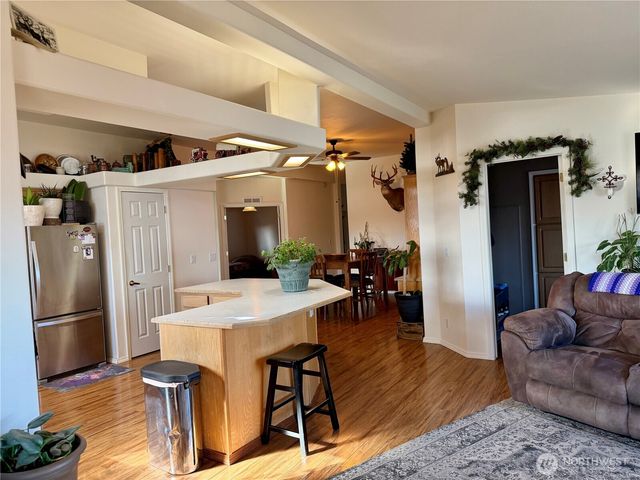 165 NE Dungan Street, Creston, WA 99117