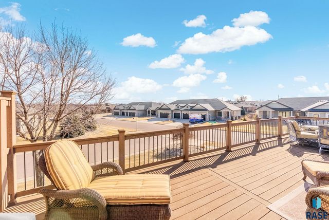 7570 S Grand Arbor Pl Place, Sioux Falls, SD 57108