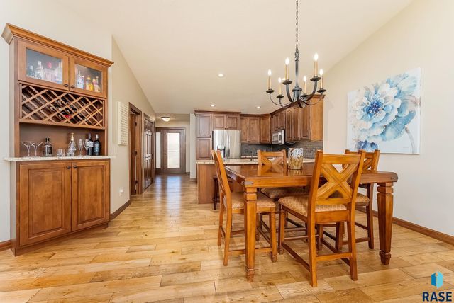 7570 S Grand Arbor Pl Place, Sioux Falls, SD 57108