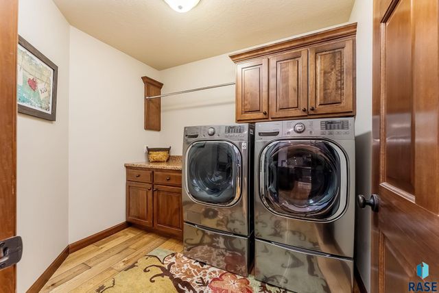 7570 S Grand Arbor Pl Place, Sioux Falls, SD 57108