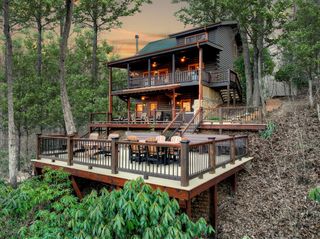76 Fish Trap Road, Blue Ridge, GA 30513
