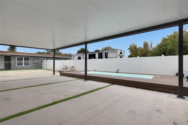 1021 SW 22nd Ave, Fort Lauderdale, FL 33312