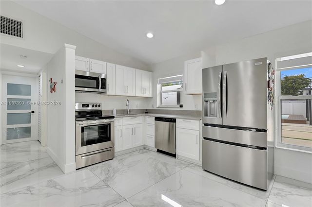 1021 SW 22nd Ave, Fort Lauderdale, FL 33312